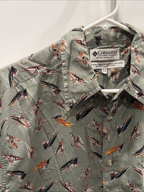 Vintage Columbia Short-Sleeve Button-Up Fly Fishing Print